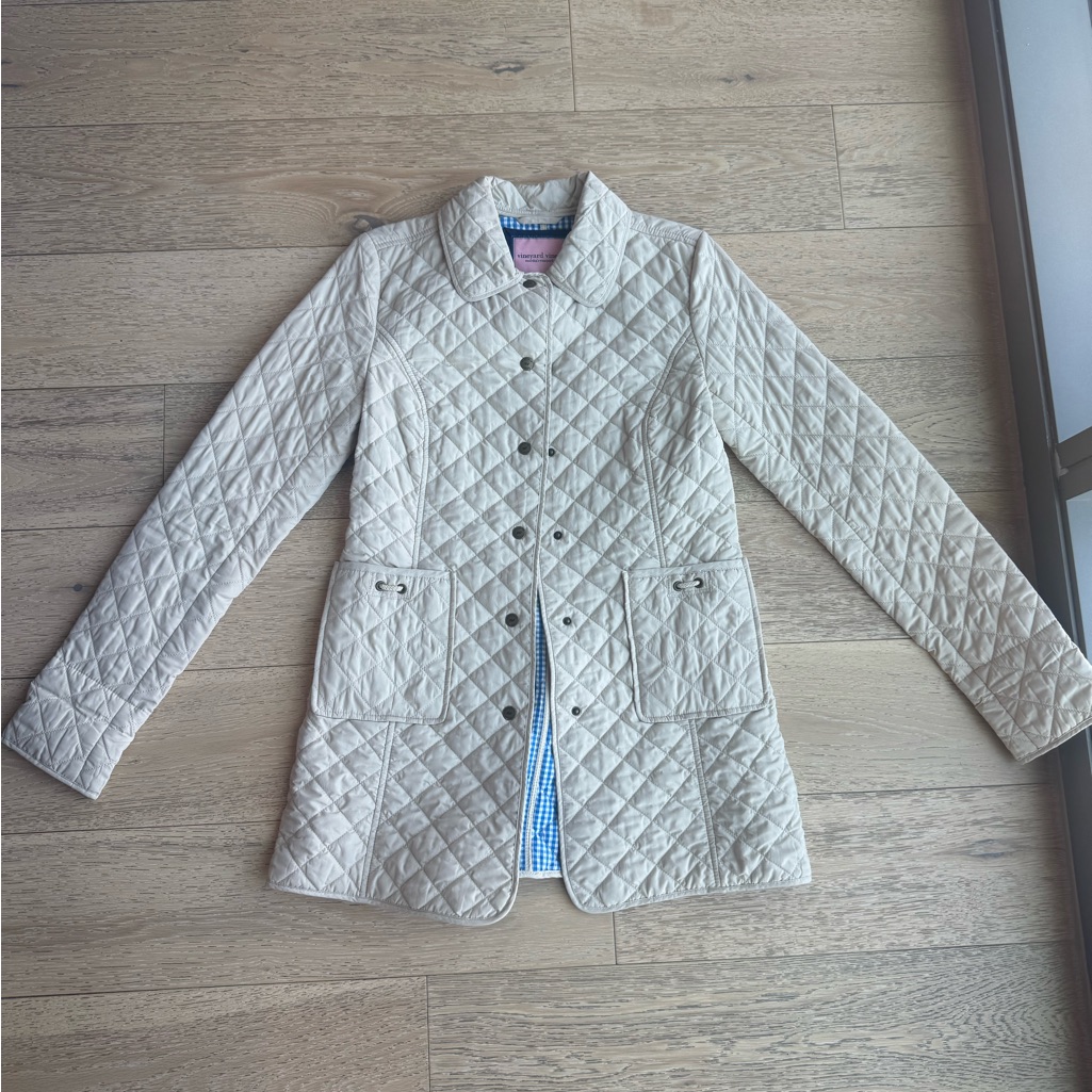 Vineyard Vines Women's Cream Quilted Puffer Jacket
